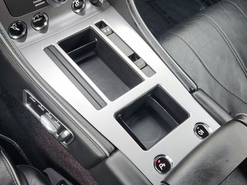 Used 2012 Aston Martin Virage Volante RWD image 21