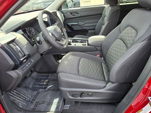 New 2026 Nissan Pathfinder SV image 19