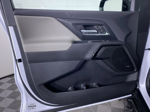 New 2026 Chevrolet Silverado EV Trail Boss image 11