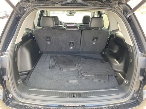Used 2023 Jeep Grand Cherokee Limited AWD/4WD image 20