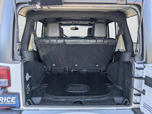 Used 2016 Jeep Wrangler Unlimited Sahara w/ Dual Top Group image 17