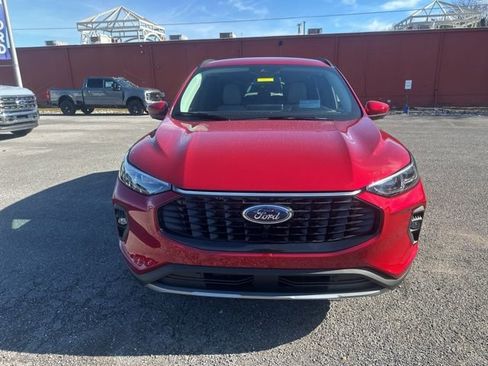 New 2026 Ford Escape SE w/ PHEV Premium Package FWD image 8