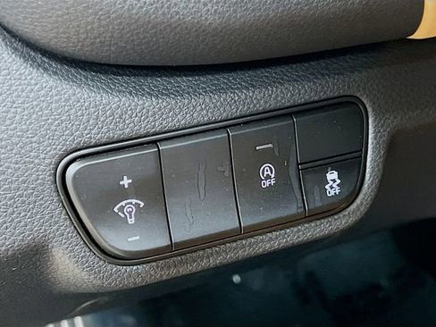 Certified 2024 Kia Seltos EX image 10