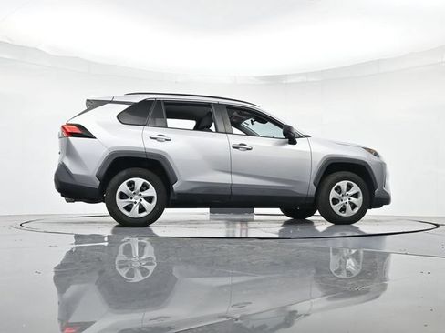 Used 2019 Toyota RAV4 LE w/ Carpet Mat Package FWD image 32