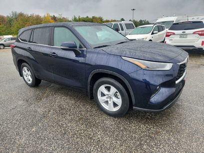 Used 2022 Toyota Highlander LE