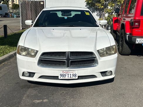 Used 2014 Dodge Charger R/T image 4