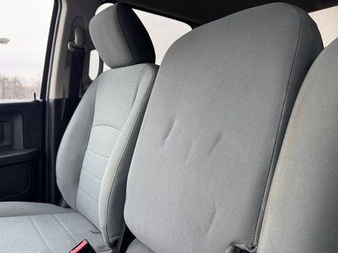 Used 2018 RAM 2500 Tradesman w/ Chrome Appearance Group image 27