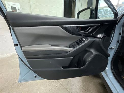 Used 2021 Subaru Crosstrek 2.5i Sport w/ Moonroof Package image 9