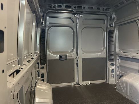 New 2026 RAM ProMaster 2500 w/ Convenience Group image 28