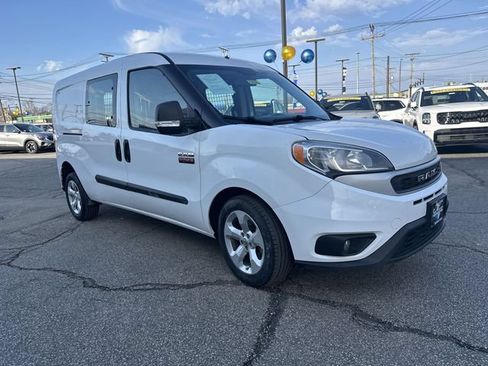 Used 2022 RAM ProMaster City Tradesman w/ Lights & Wheels Group FWD image 11