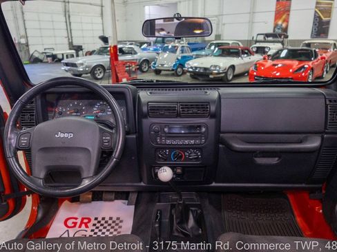 Used 2005 Jeep Wrangler Rubicon AWD/4WD image 17