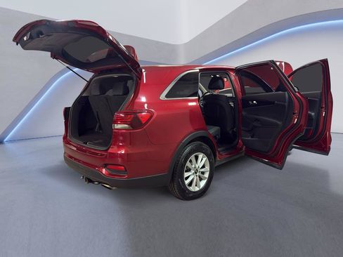 Used 2020 Kia Sorento LX AWD/4WD image 14