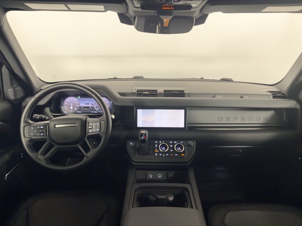 Used 2024 Land Rover Defender 110 X-Dynamic SE AWD/4WD image 17