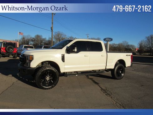 Used 2022 Ford F250 Lariat w/ Black Appearance Package image 4