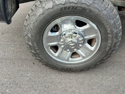 Used 2017 RAM 2500 Tradesman w/ Chrome Appearance Group image 32