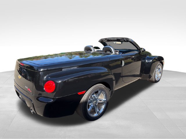 Used 2006 Chevrolet SSR w/ Preferred Equipment Group RWD image 10