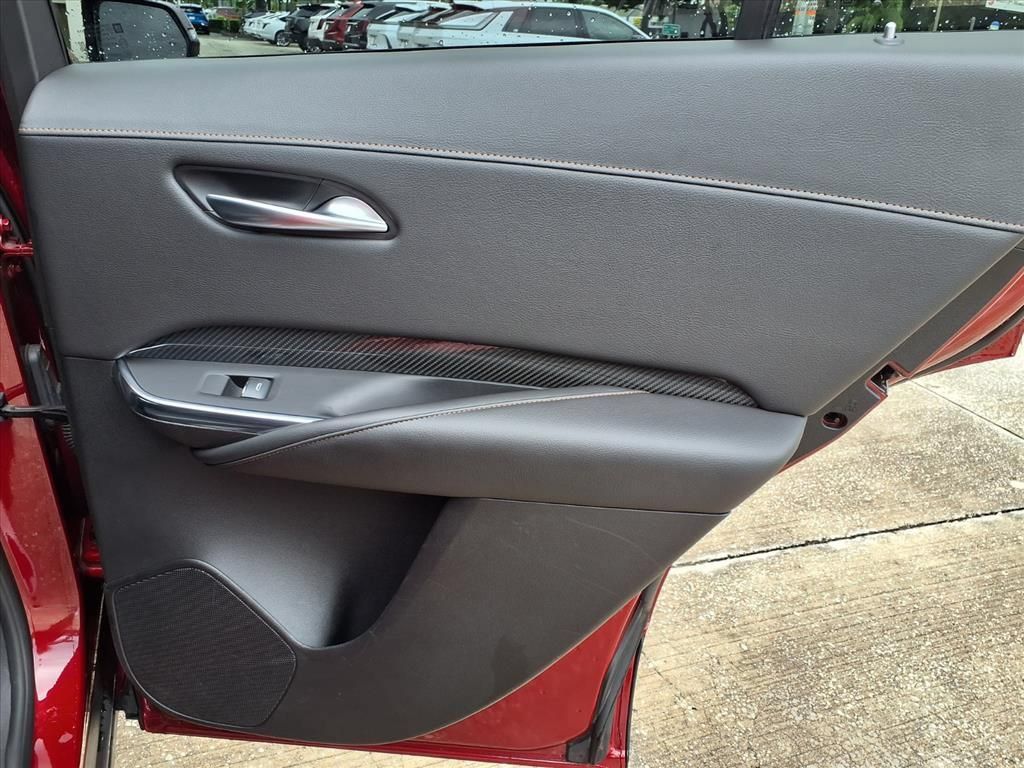 Used 2023 Cadillac XT4 Sport FWD image 12