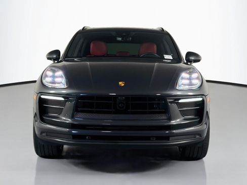Used 2023 Porsche Macan w/ Premium Package Plus AWD/4WD image 3