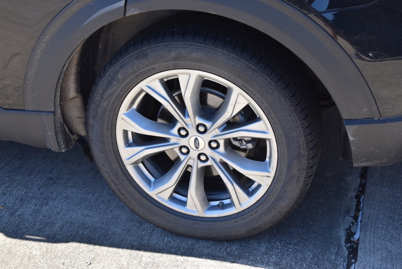 Used 2023 Ford Explorer XLT w/ Equipment Group 202A RWD image 13