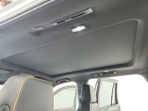 Used 2023 GMC Yukon AT4 image 22