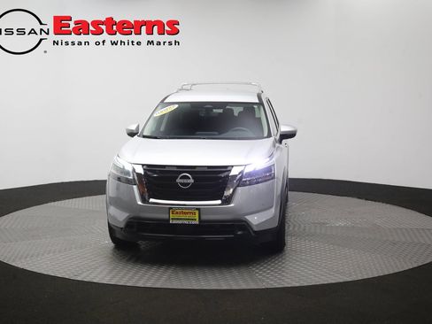 Used 2023 Nissan Pathfinder SL AWD/4WD image 54