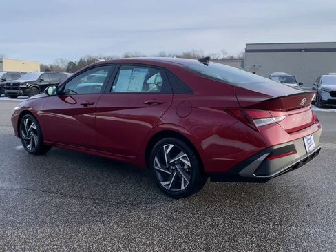 Used 2025 Hyundai Elantra Sport image 7