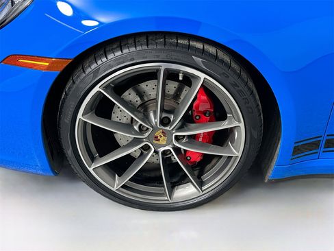 Certified 2022 Porsche 911 Carrera S image 11