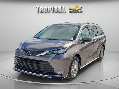 Used 2023 Toyota Sienna XLE
