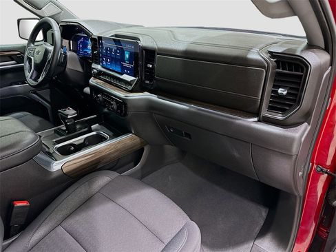 Used 2024 Chevrolet Silverado 1500 RST w/ Z71 Off-Road Package image 30