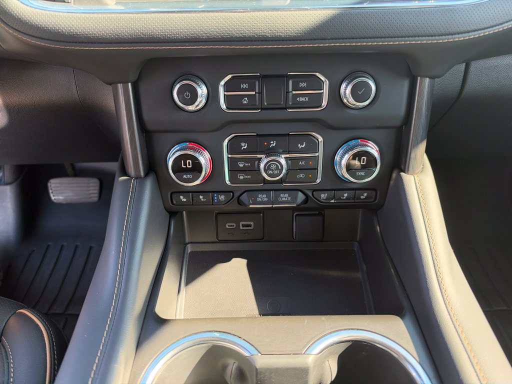 Used 2024 GMC Yukon AT4 w/ AT4 Premium Plus Package AWD/4WD image 21