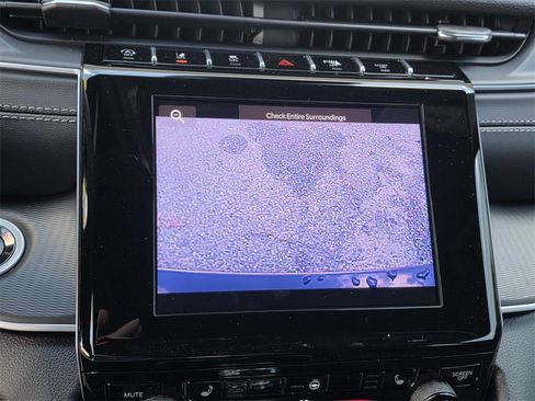 New 2025 Jeep Grand Cherokee Altitude image 15