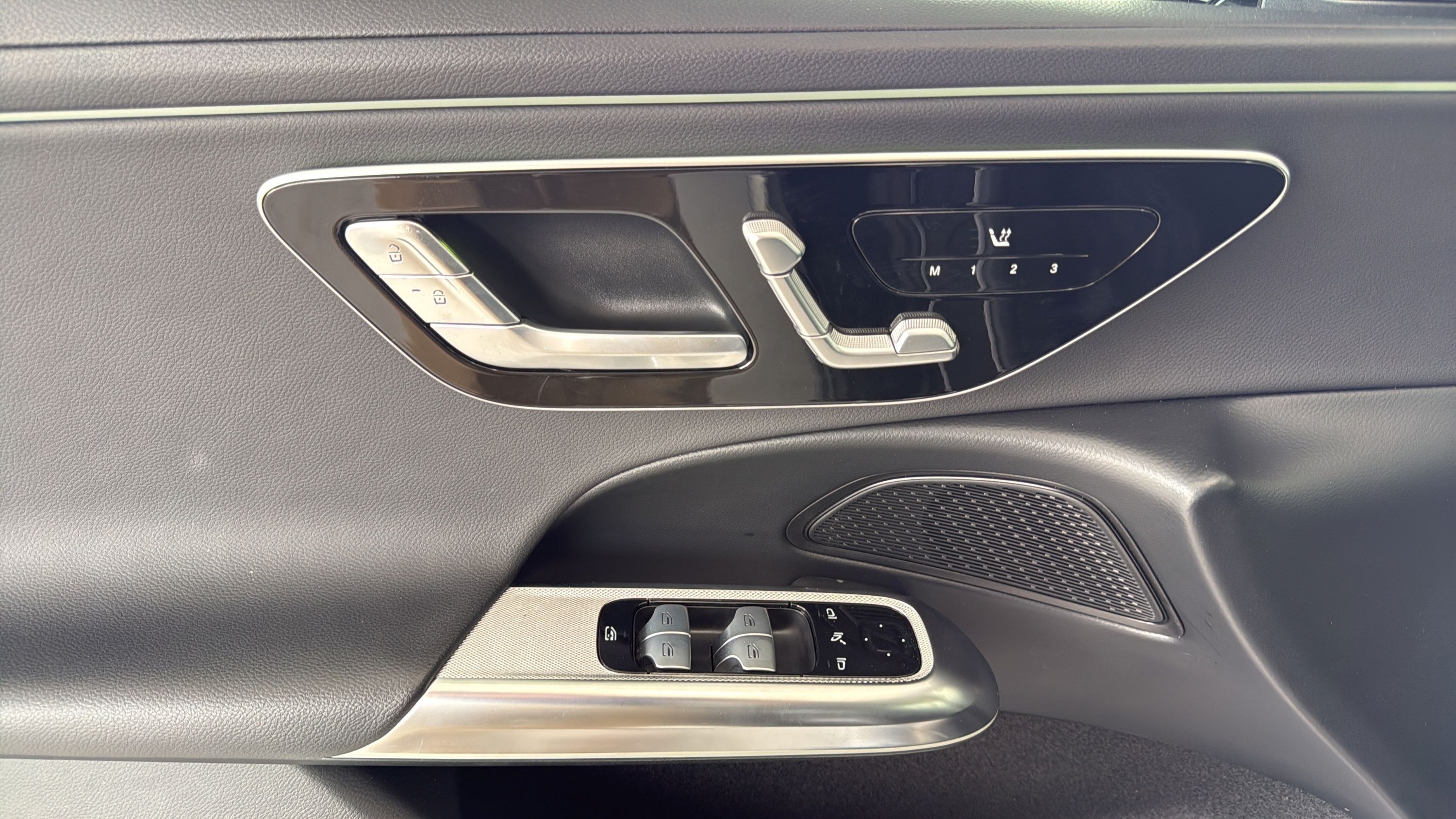Certified 2025 Mercedes-Benz E 350 4MATIC Sedan w/ Winter Package image 13