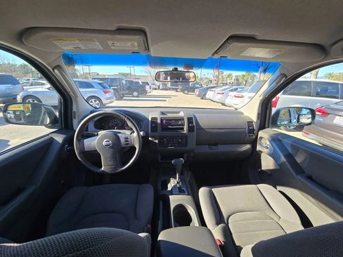 Used 2006 Nissan Frontier XE w/ (G01) XE Preferred Pkg image 14