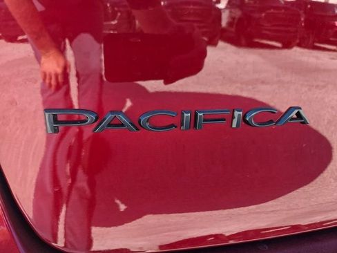 New 2026 Chrysler Pacifica Select FWD image 15
