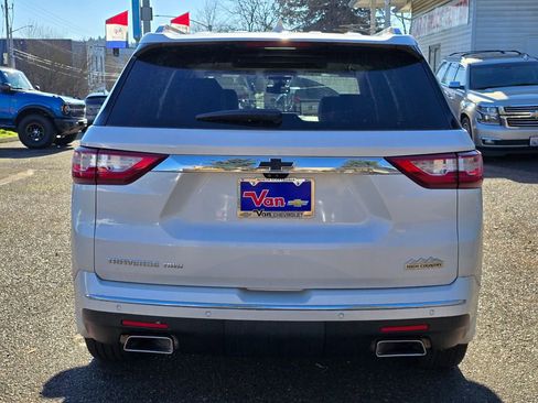 Used 2021 Chevrolet Traverse High Country w/ LPO, Cargo Package image 4