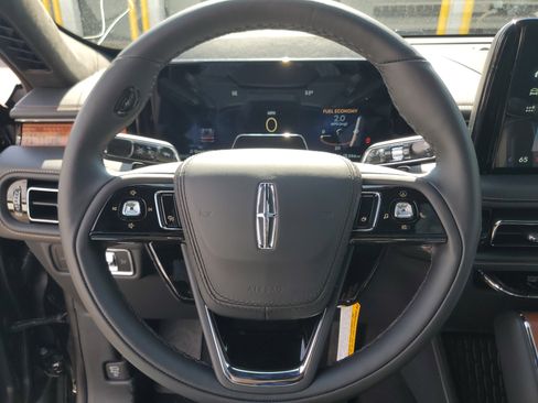 New 2026 Lincoln Aviator Black Label image 15