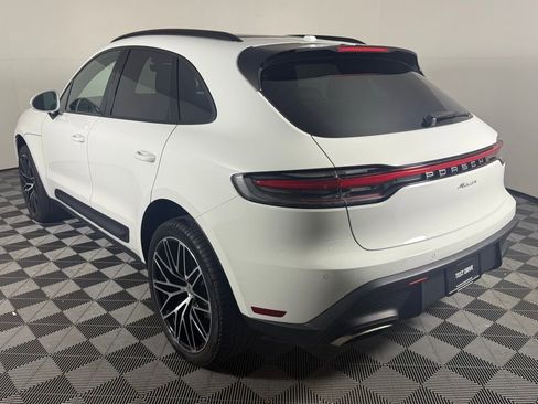 New 2026 Porsche Macan image 3