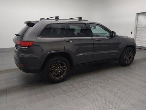 Used 2016 Jeep Grand Cherokee Laredo 75th Anniversary RWD image 10