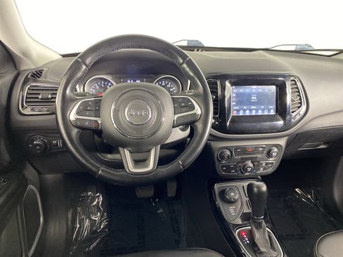Used 2020 Jeep Compass Latitude AWD/4WD image 37