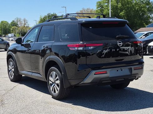New 2026 Nissan Pathfinder SL AWD/4WD image 4