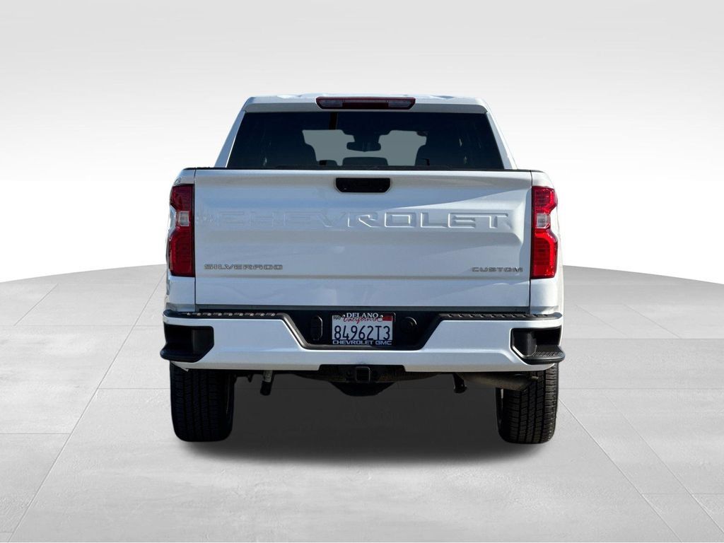 Used 2023 Chevrolet Silverado 1500 Custom RWD image 4