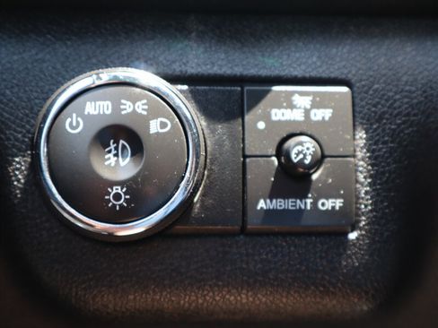 Used 2016 Chevrolet Traverse LT FWD image 26