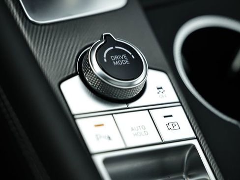 Certified 2025 Genesis G70 3.3T Advanced w/ Sport Prestige Package image 38