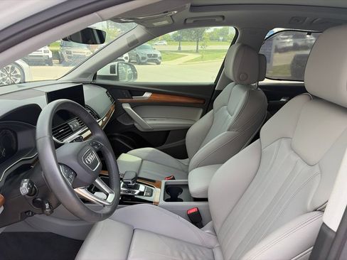 Used 2024 Audi Q5 e Premium Plus AWD/4WD image 14