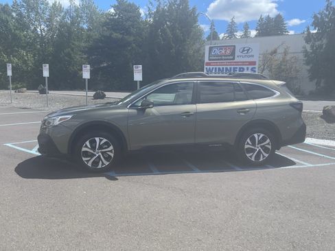 Used 2022 Subaru Outback Limited AWD/4WD image 2