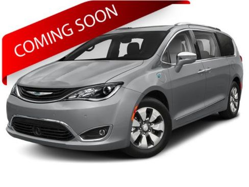 Used 2018 Chrysler Pacifica Touring-L FWD image 1