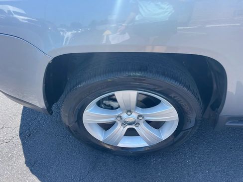Used 2016 Jeep Compass Latitude AWD/4WD image 26