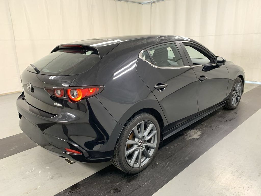 Used 2022 MAZDA MAZDA3 s FWD image 2