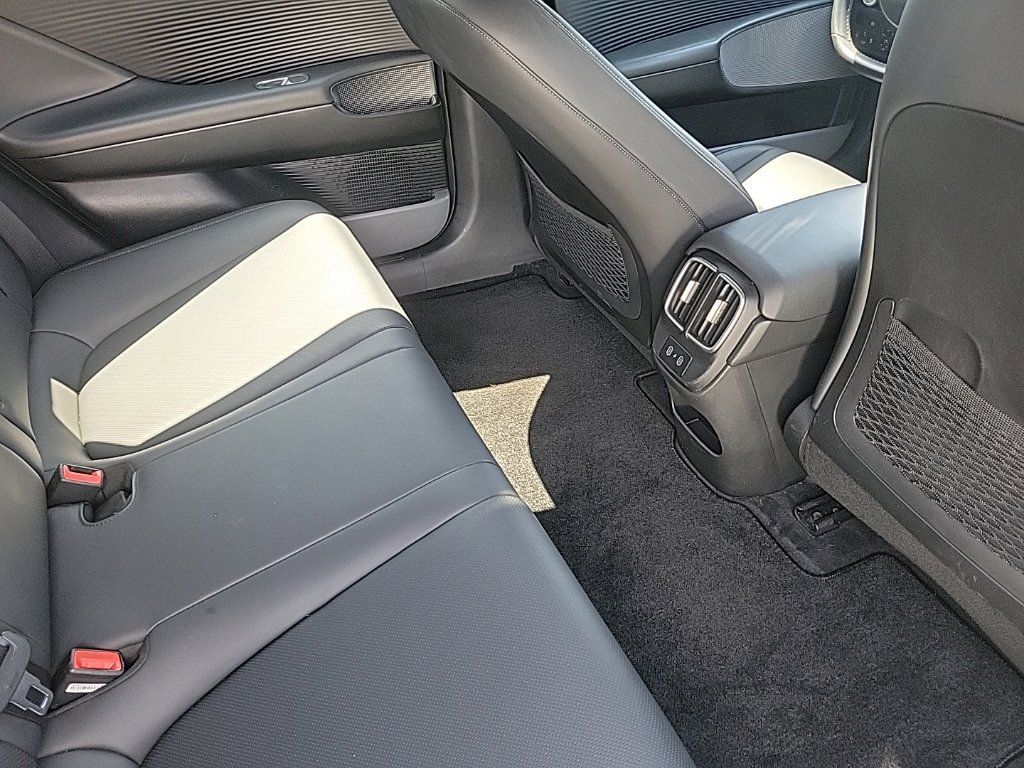 Used 2023 Hyundai Ioniq 6 SEL RWD image 6