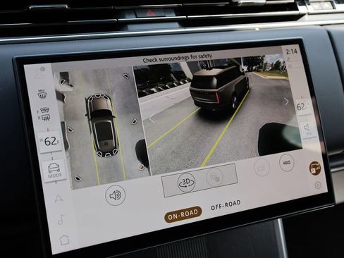 Used 2025 Land Rover Range Rover Autobiography AWD/4WD image 9